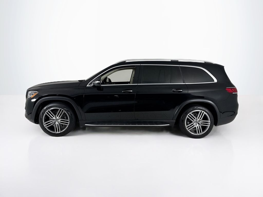 2023 Mercedes Benz GLS 450 4MATIC photo 2