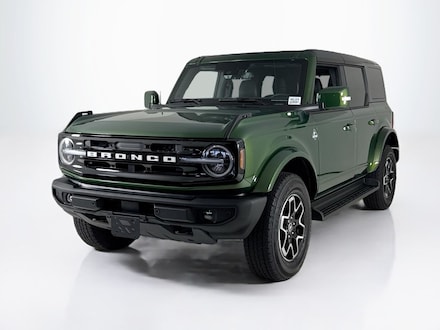 2025 Ford Bronco Outer Banks SUV