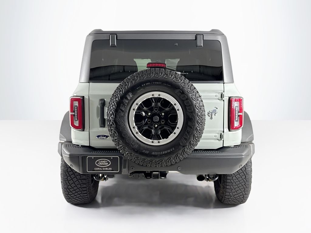 2023 Ford Bronco Badlands photo 3