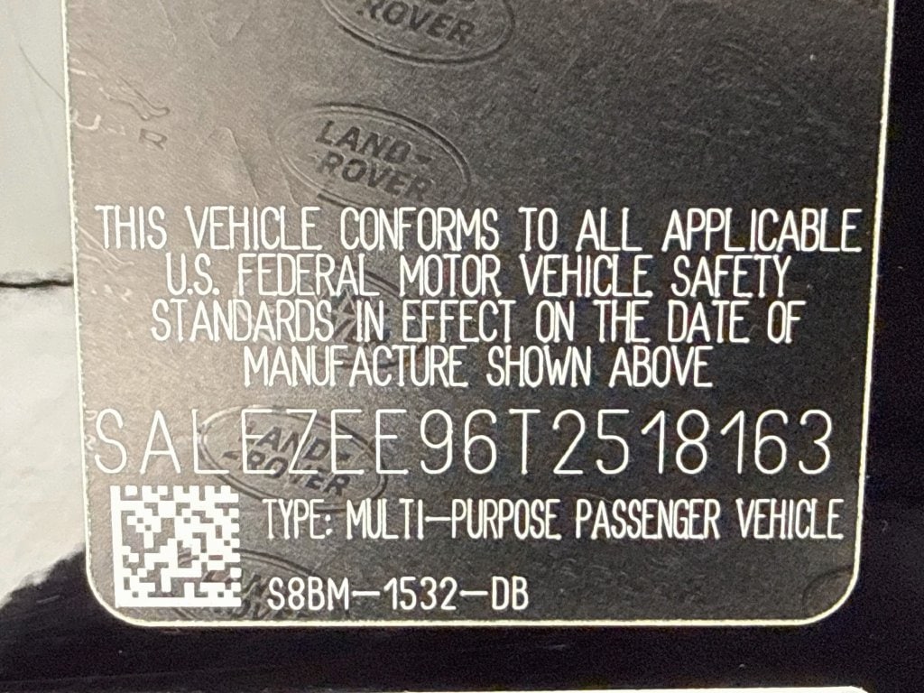 2026 Land Rover Defender OCTA Black - Photo 31