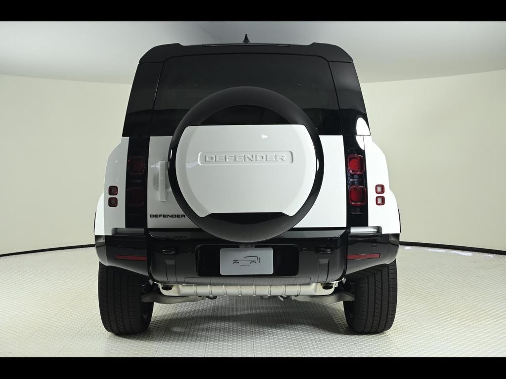 New 2025 Land Rover Defender 110 X-Dynamic SE SUV