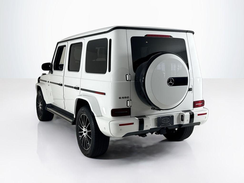 2022 Mercedes Benz G 550 photo 3