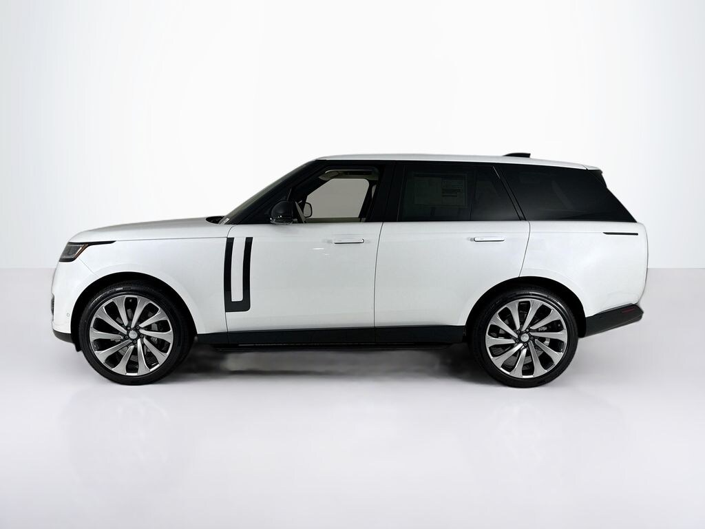 New 2025 Land Rover Range Rover SE SUV