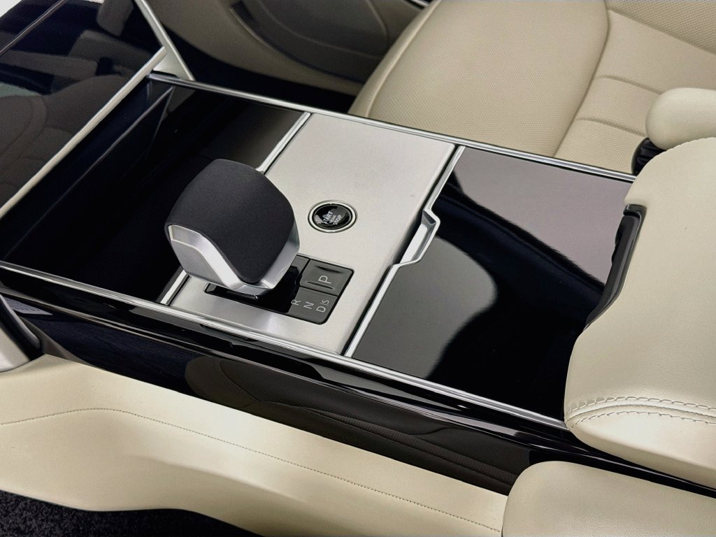 2026 Land Rover Range Rover SE - Photo 21