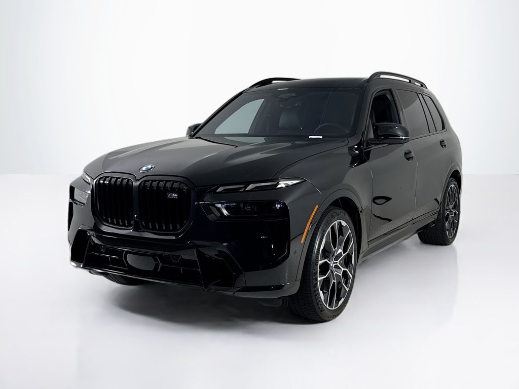 2025 BMW X7 M60i's photo