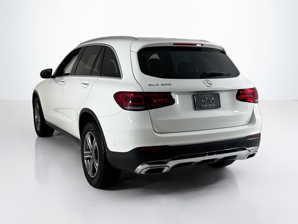 2021 Mercedes Benz GLC 300 photo 2