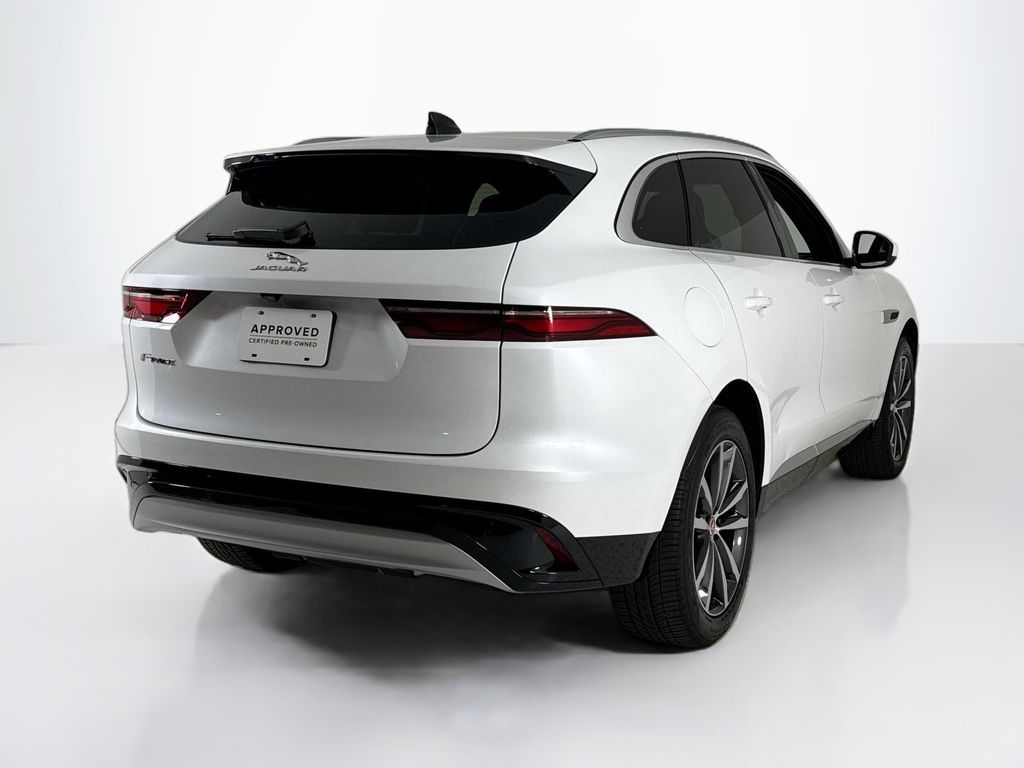 2023 Jaguar F-PACE P250 S photo 3