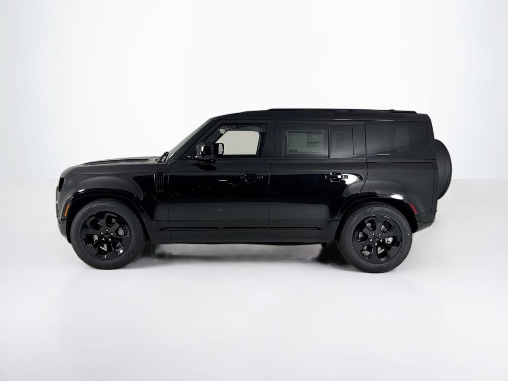 2026 Land Rover Defender 110 X-Dynamic SE photo 2