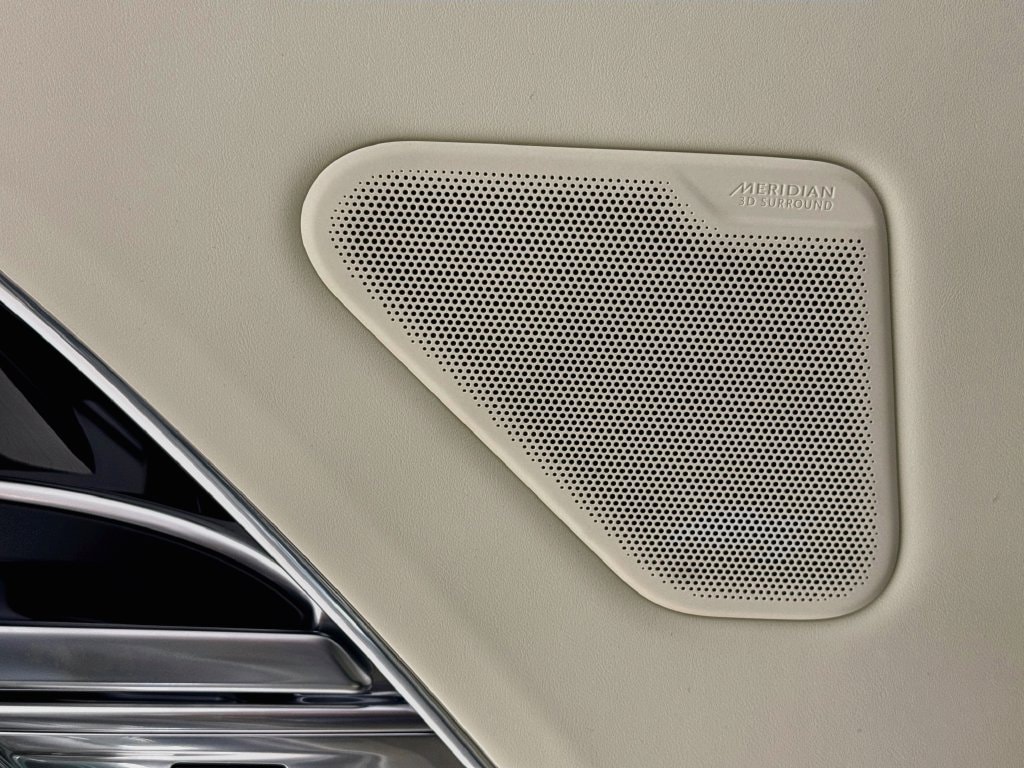 2026 Land Rover Range Rover SE - Photo 23