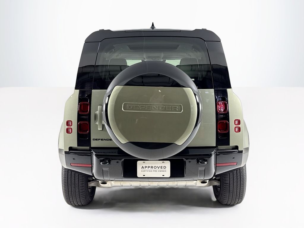 Used 2025 Land Rover Defender 110 X-Dynamic SE SUV