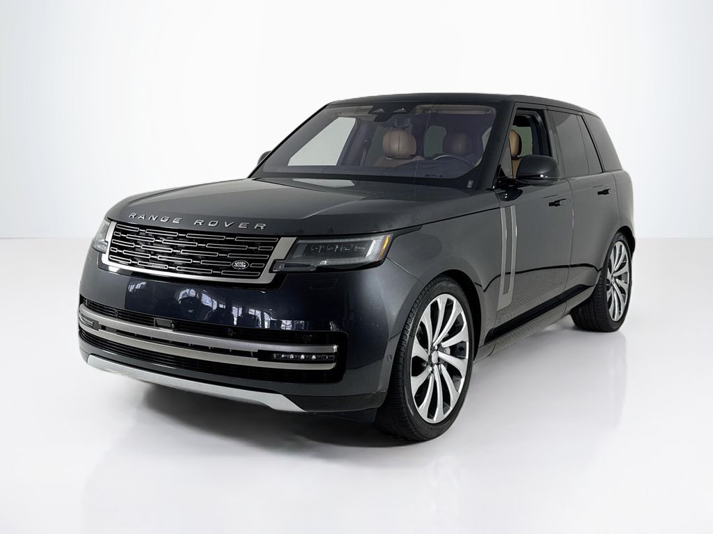 2023 Land Rover Range Rover SE's photo