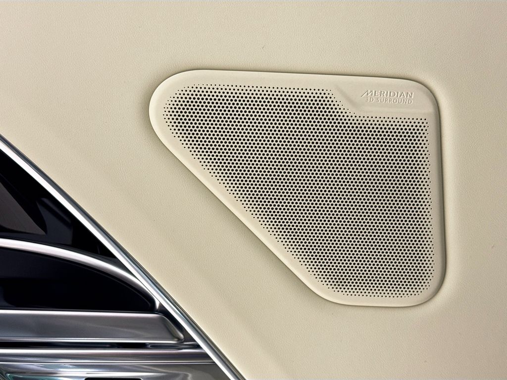 2026 Land Rover Range Rover SE - Photo 23