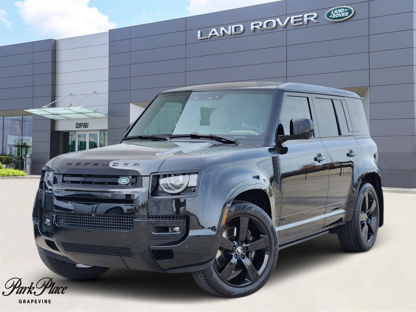 2025 Land Rover Defender V8's photo