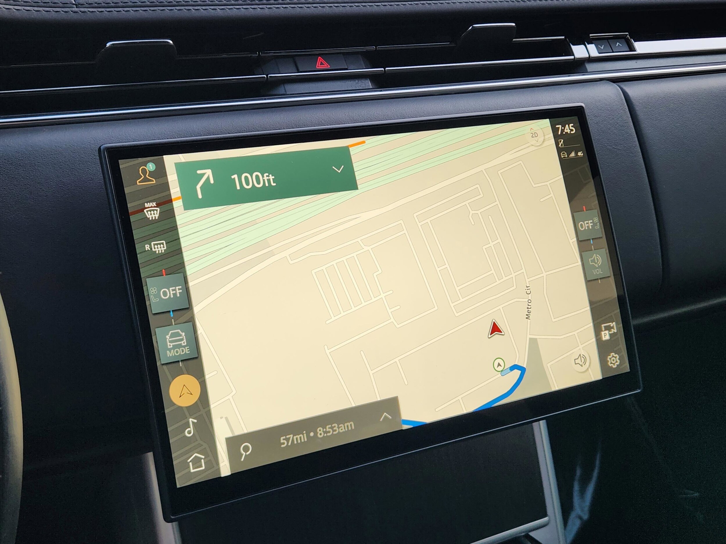 2024 Land Rover Range Rover SE - Photo 13