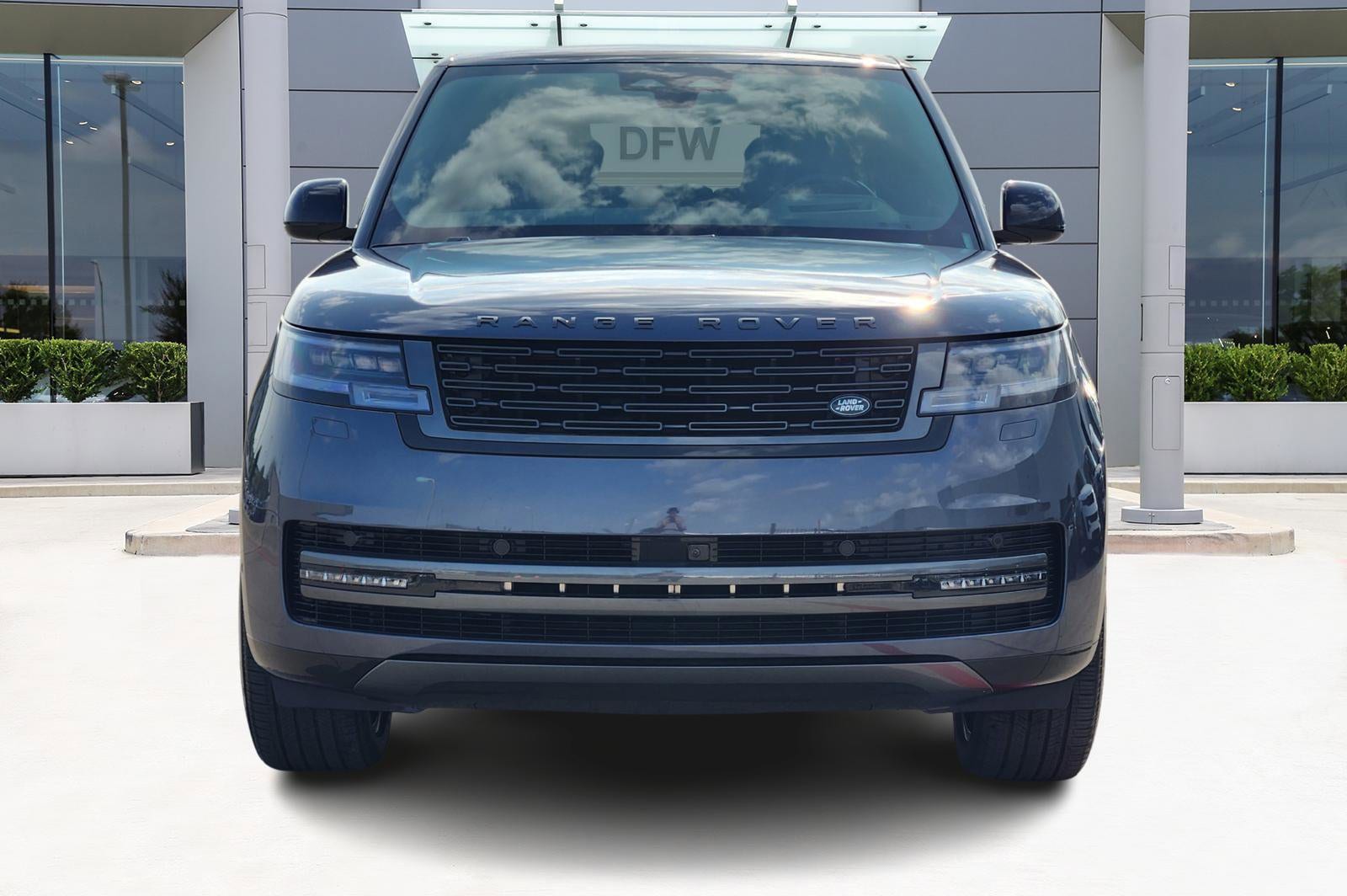 Certified 2025 Land Rover Range Rover Autobiography with VIN SALK1BE9XSA261814 for sale in Dfw, TX