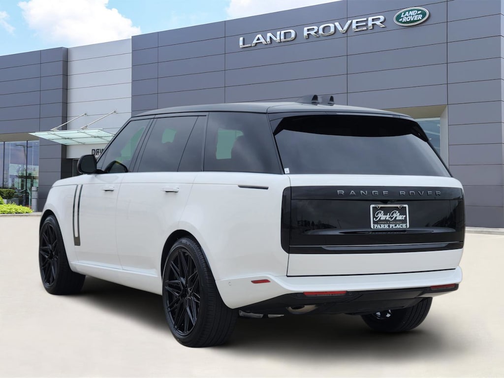 New 2026 Land Rover Range Rover SE 7 Seats SUV
