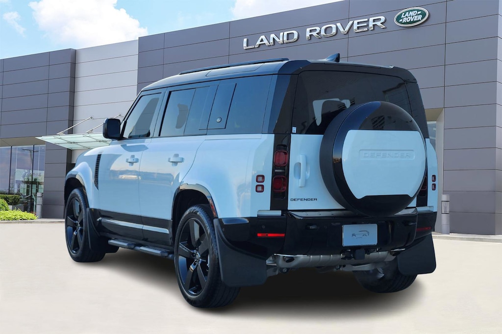 Certified 2024 Land Rover Defender 110 X-Dynamic SE SUV