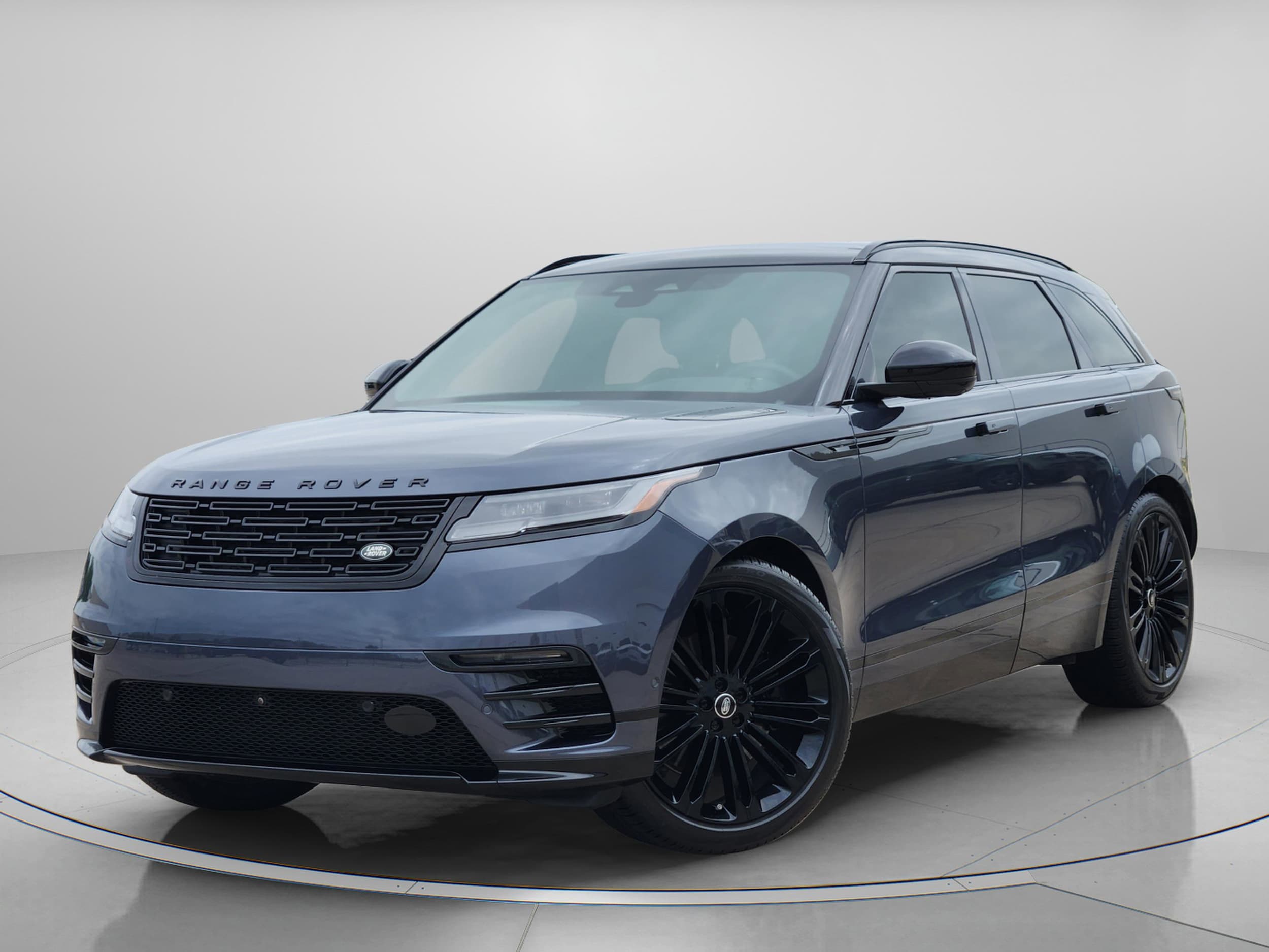 2026 Land Rover Range Rover Velar P250 Dynamic SE's photo