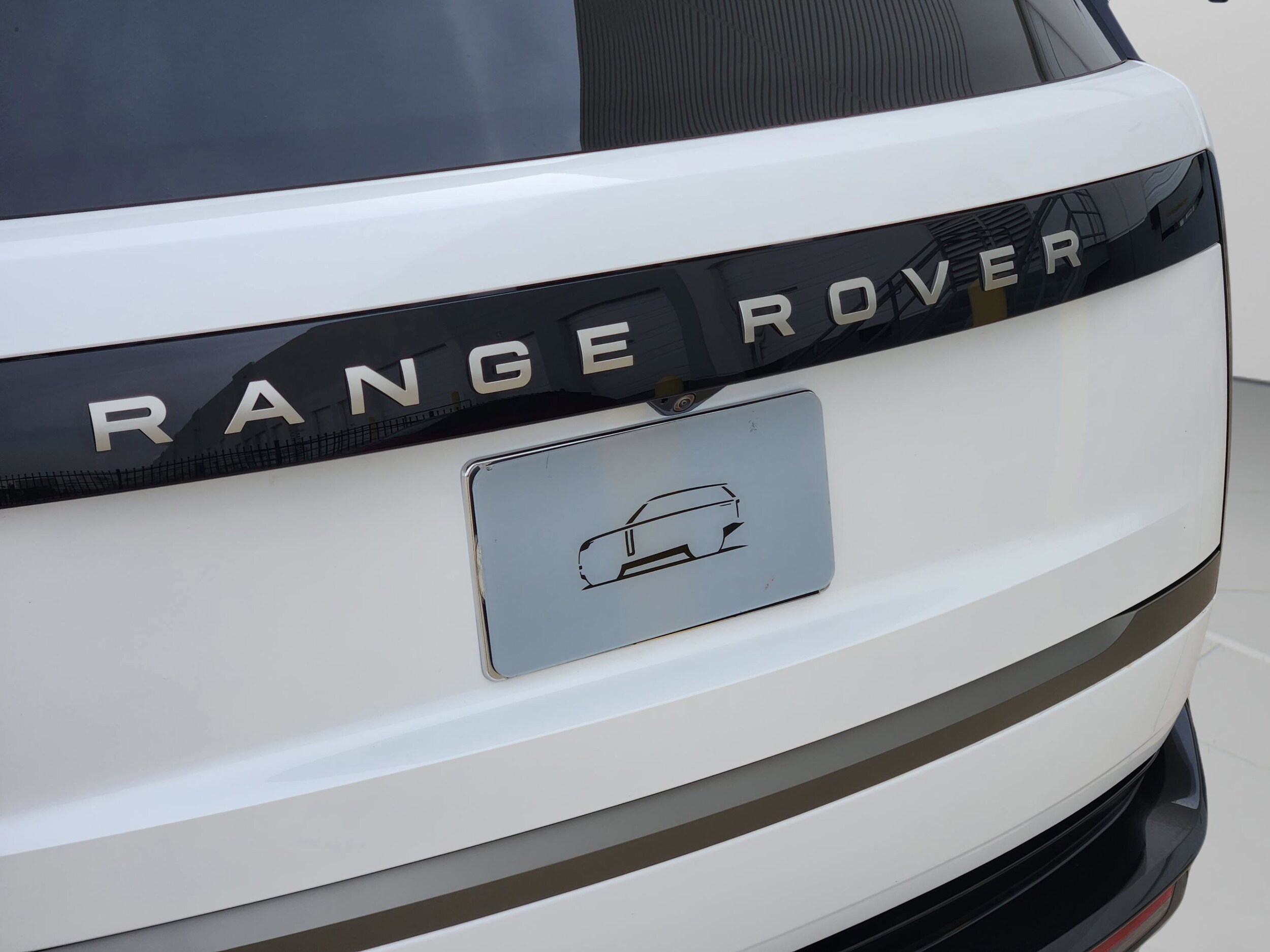 2025 Land Rover Range Rover SE - Photo 28