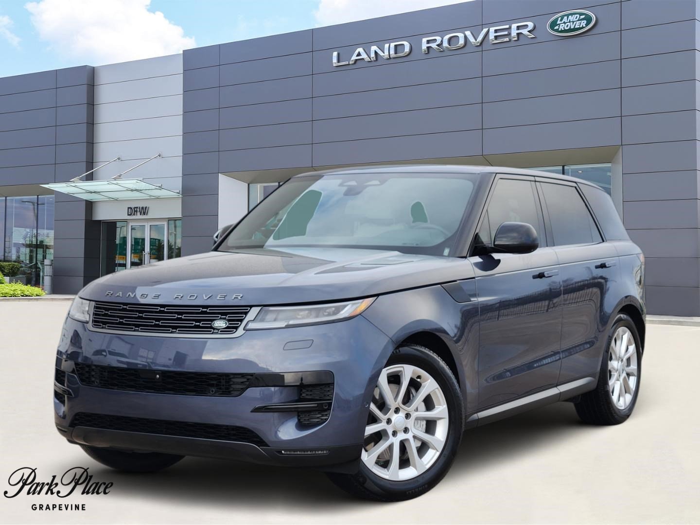 2025 Land Rover Range Rover Sport S's photo