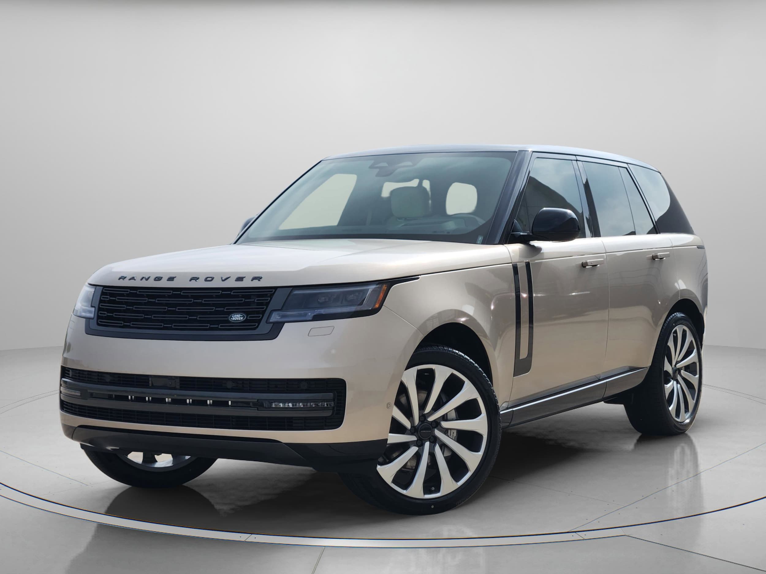 2026 Land Rover Range Rover 3.0 SE SWB's photo