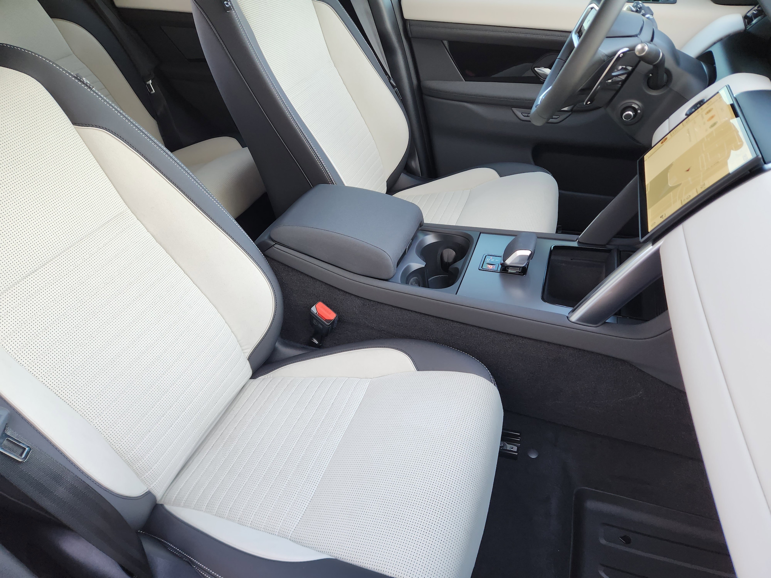 2025 Land Rover Discovery Sport S - Photo 9