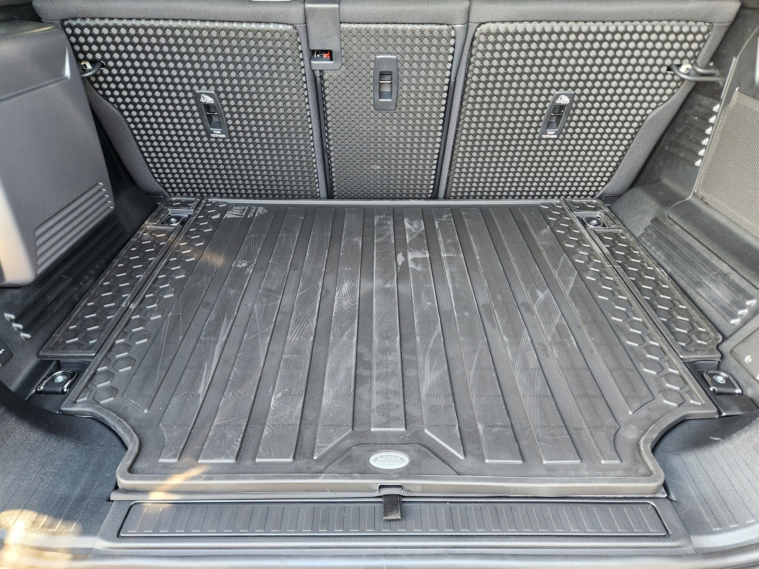 2025 Land Rover Defender V8 - Photo 32
