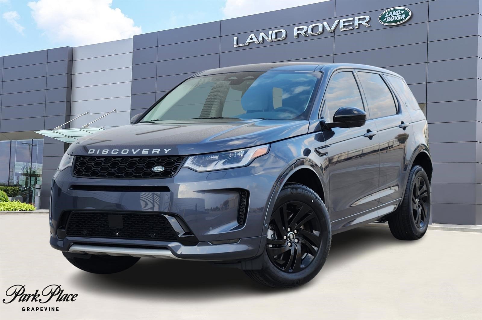 2025 Land Rover Discovery Sport S's photo