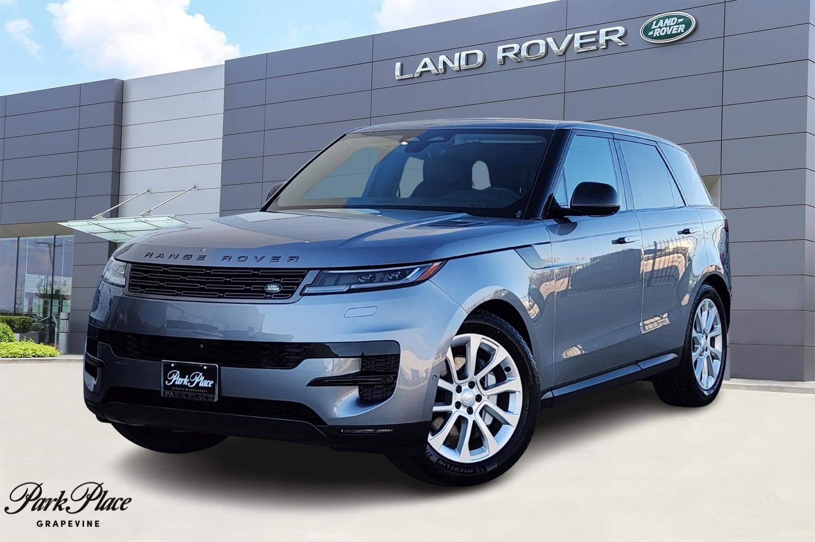 2024 Land Rover Range Rover Sport SE's photo