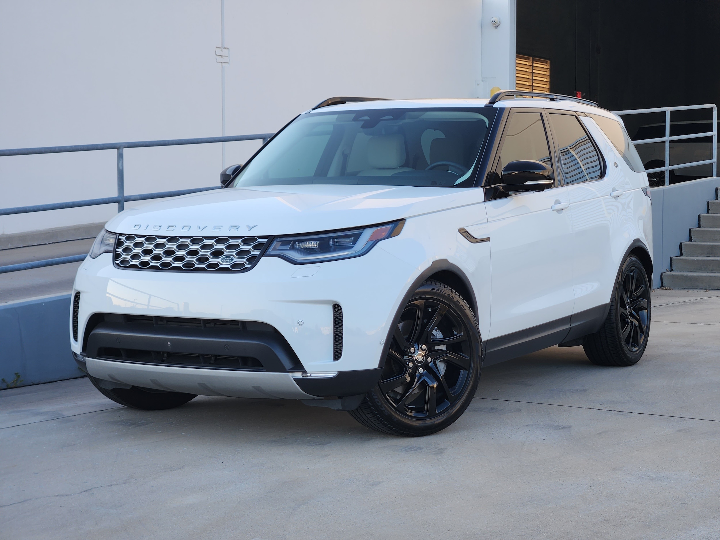 2025 Land Rover Discovery