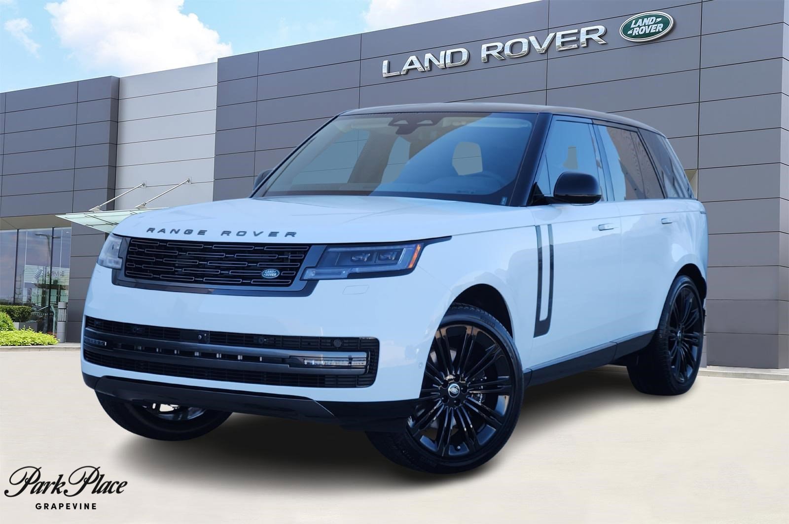 2025 Land Rover Range Rover SE's photo