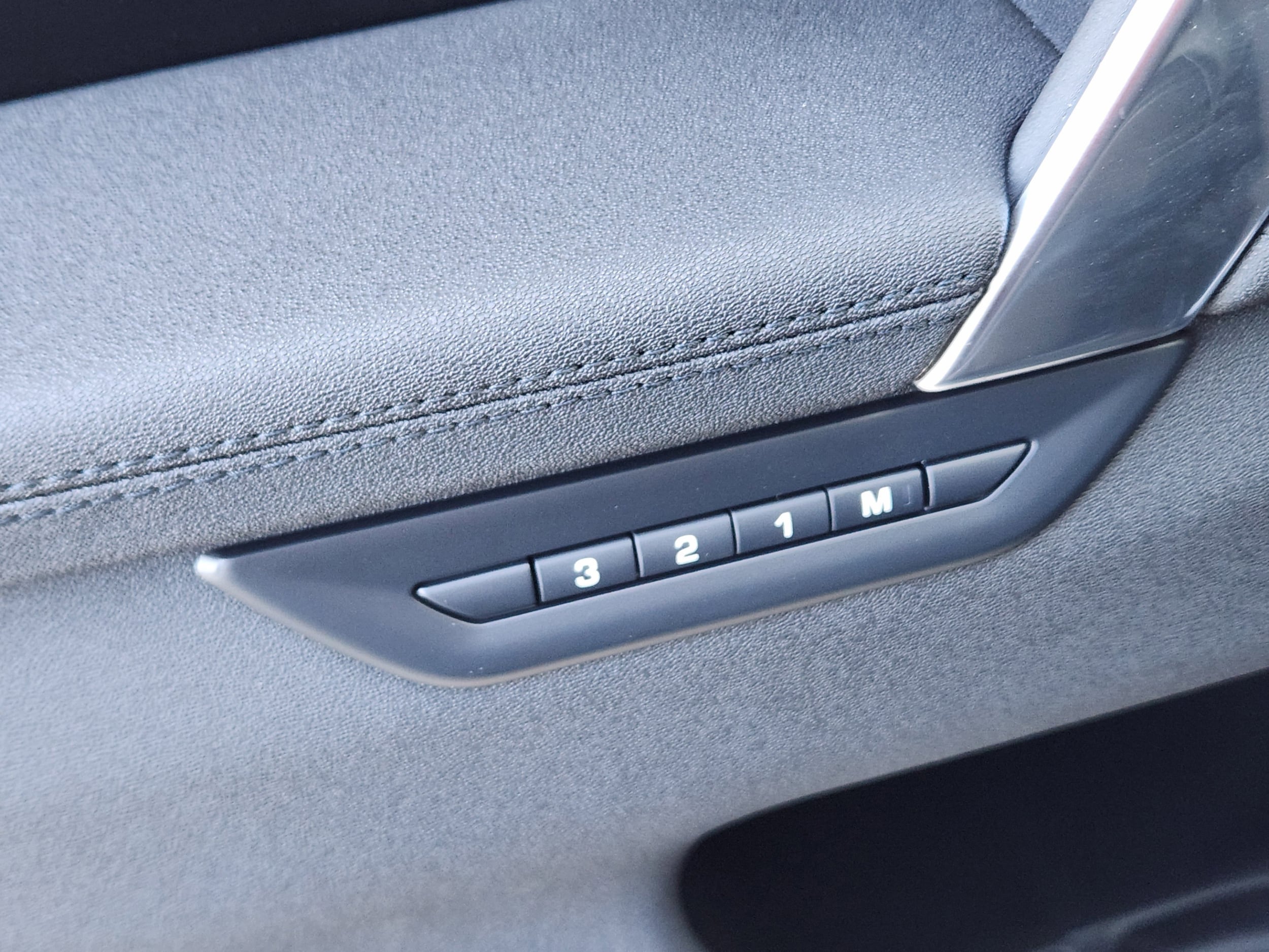 2025 Land Rover Discovery Sport S - Photo 19