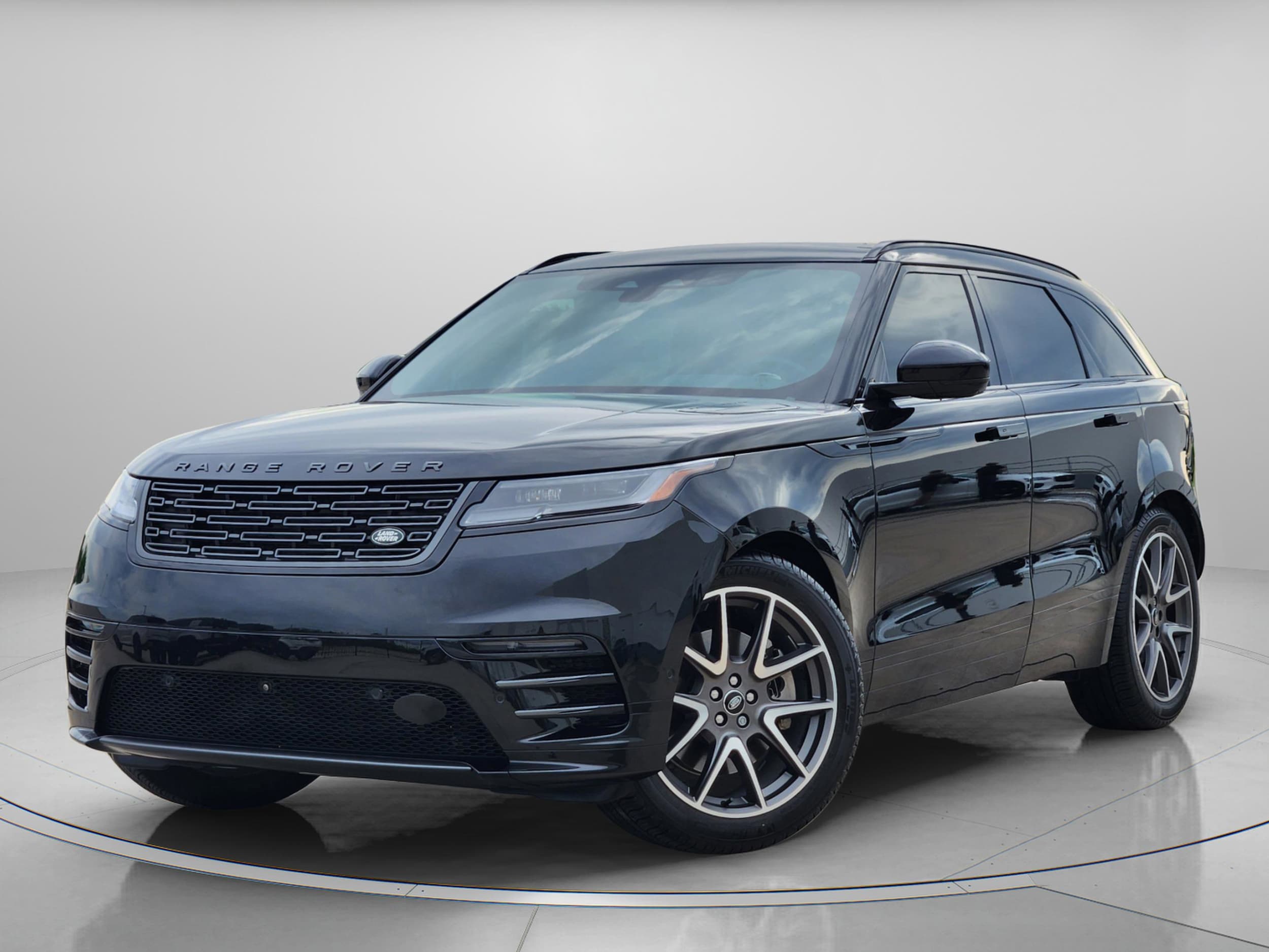 2026 Land Rover Range Rover Velar P250 Dynamic SE's photo