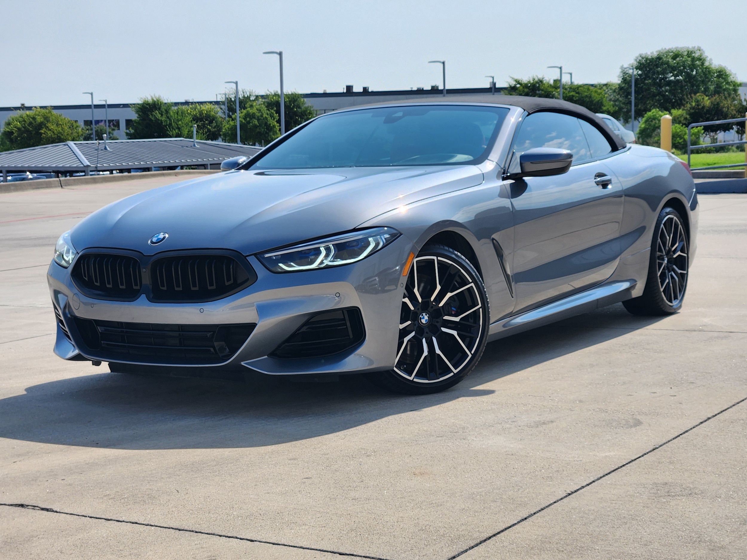 2023 BMW 8 Series 840i xDrive Convertible's photo