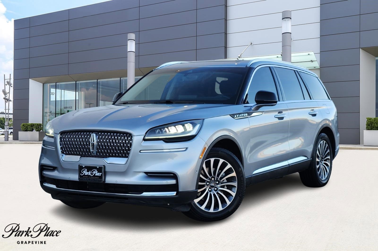 2022 Lincoln Aviator Reserve's photo