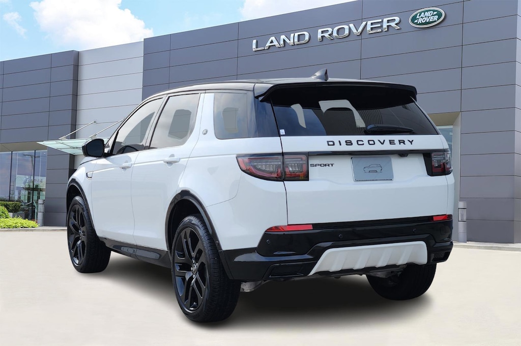 New 2025 Land Rover Discovery Sport Dynamic SE SUV SWB