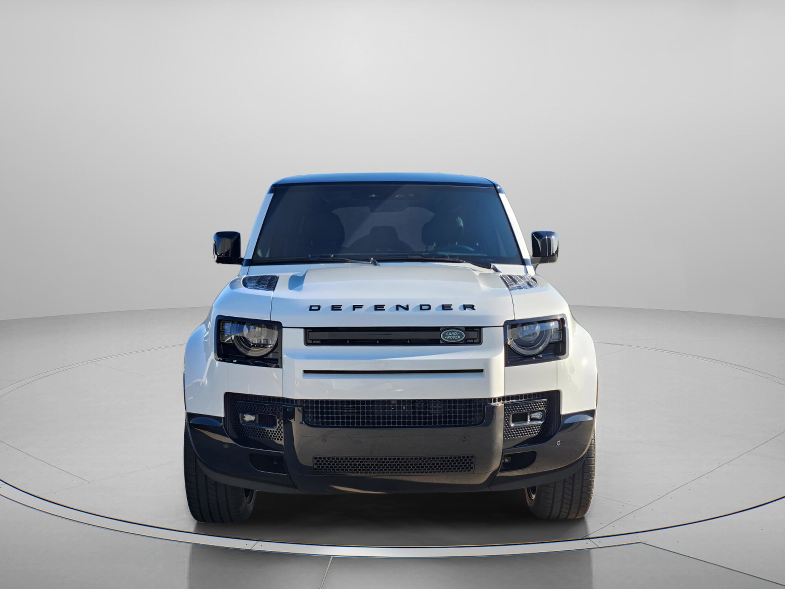 2025 Land Rover Defender V8 - Photo 6