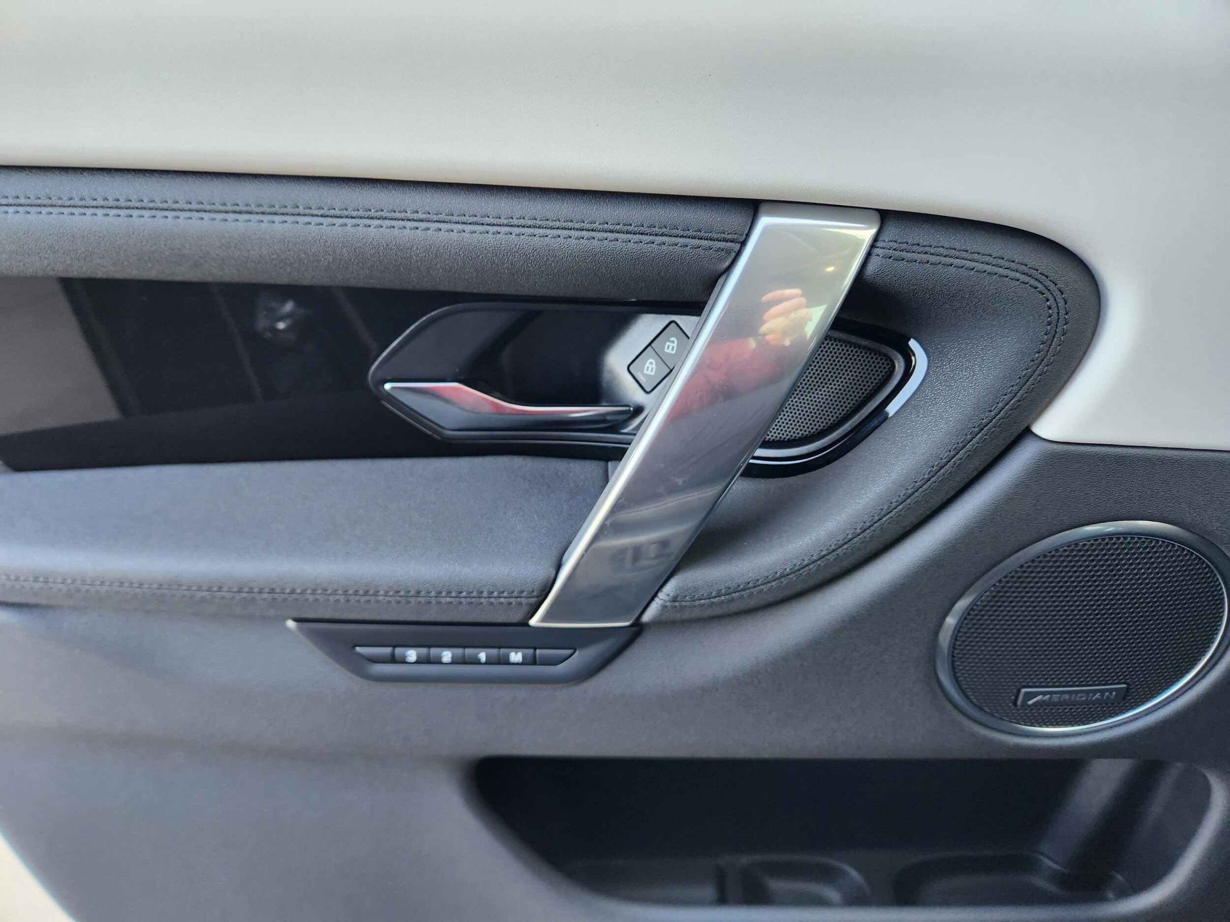 2025 Land Rover Discovery Sport S - Photo 18