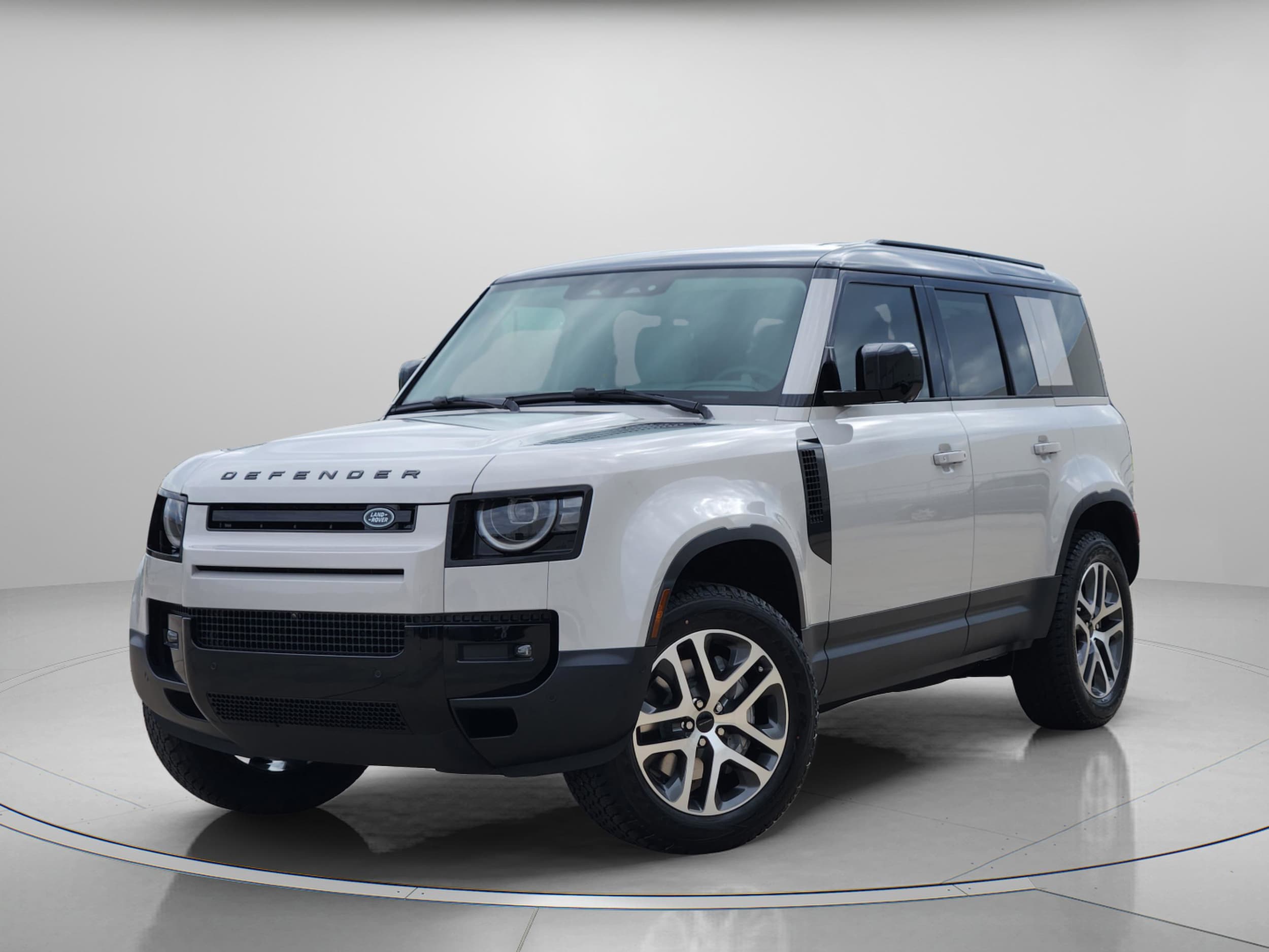 2026 Land Rover Defender 110 S P300's photo