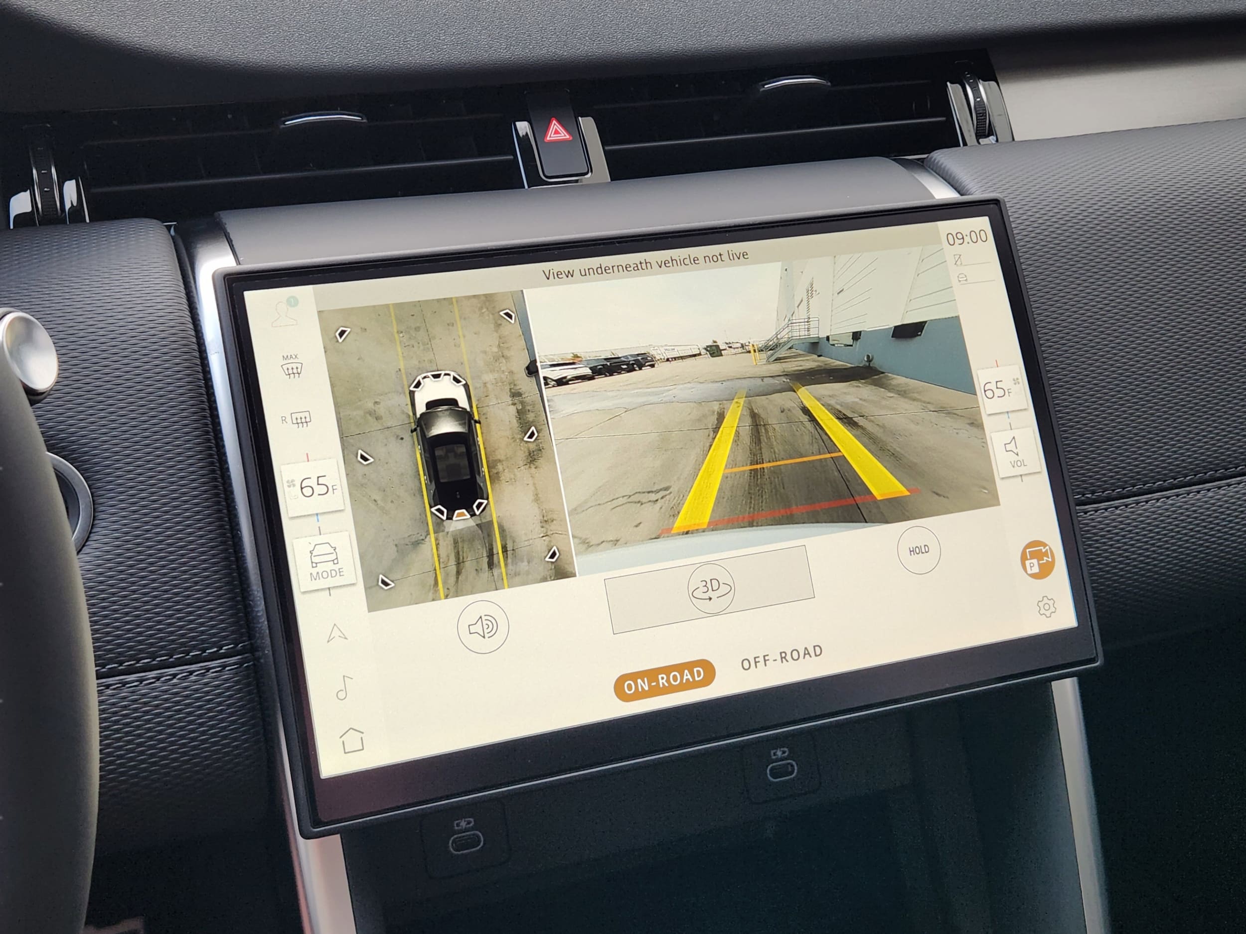 2025 Land Rover Discovery Sport Dynamic SE - Photo 13