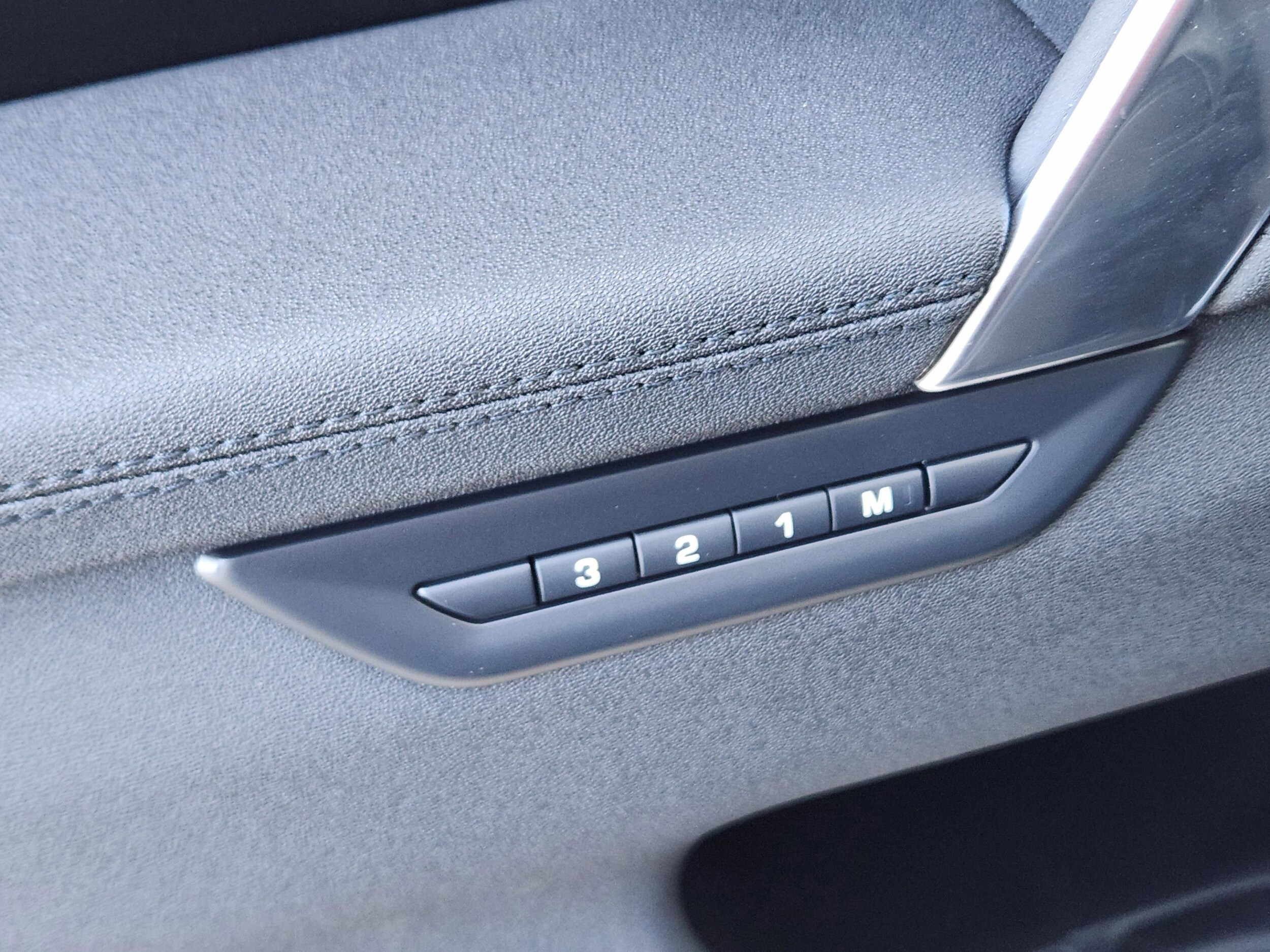 2025 Land Rover Discovery Sport S - Photo 19