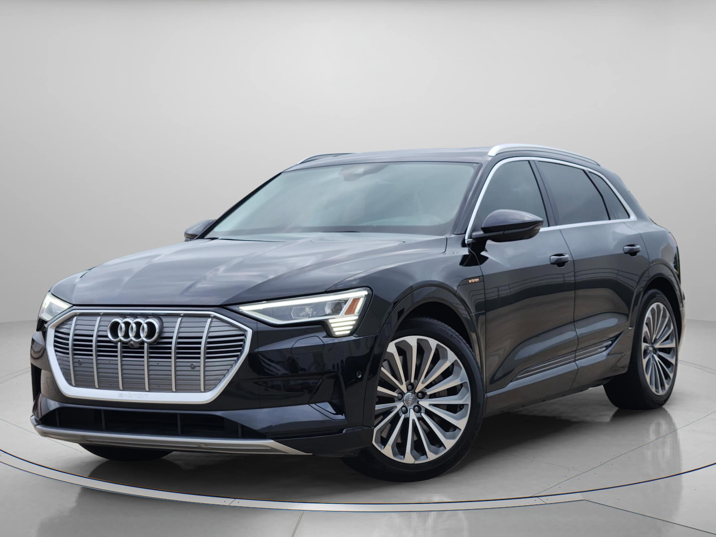 2019 Audi e-tron Prestige