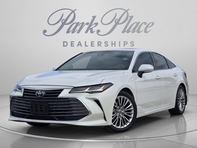 2022 Toyota Avalon Limited's photo
