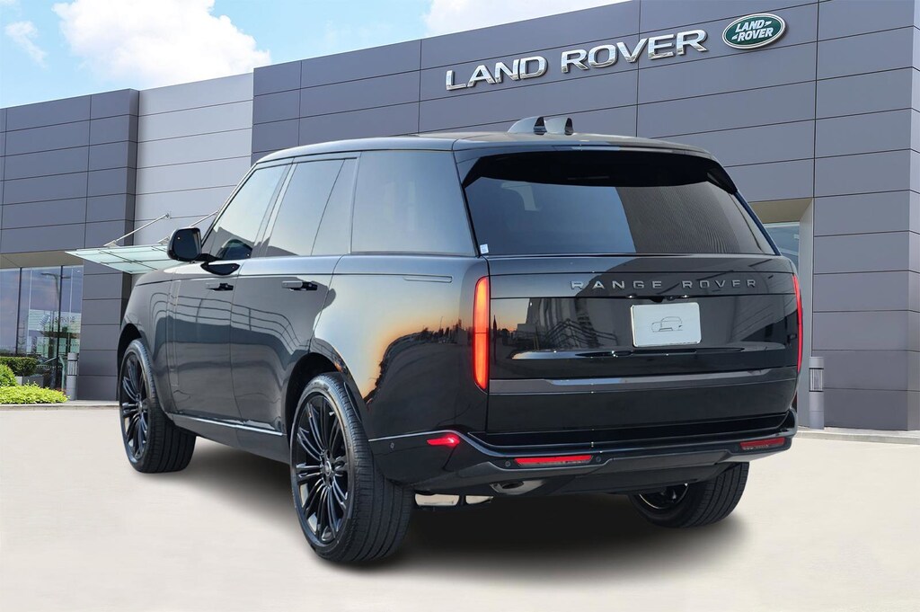 New 2025 Land Rover Range Rover P400 SE P400 SE SWB