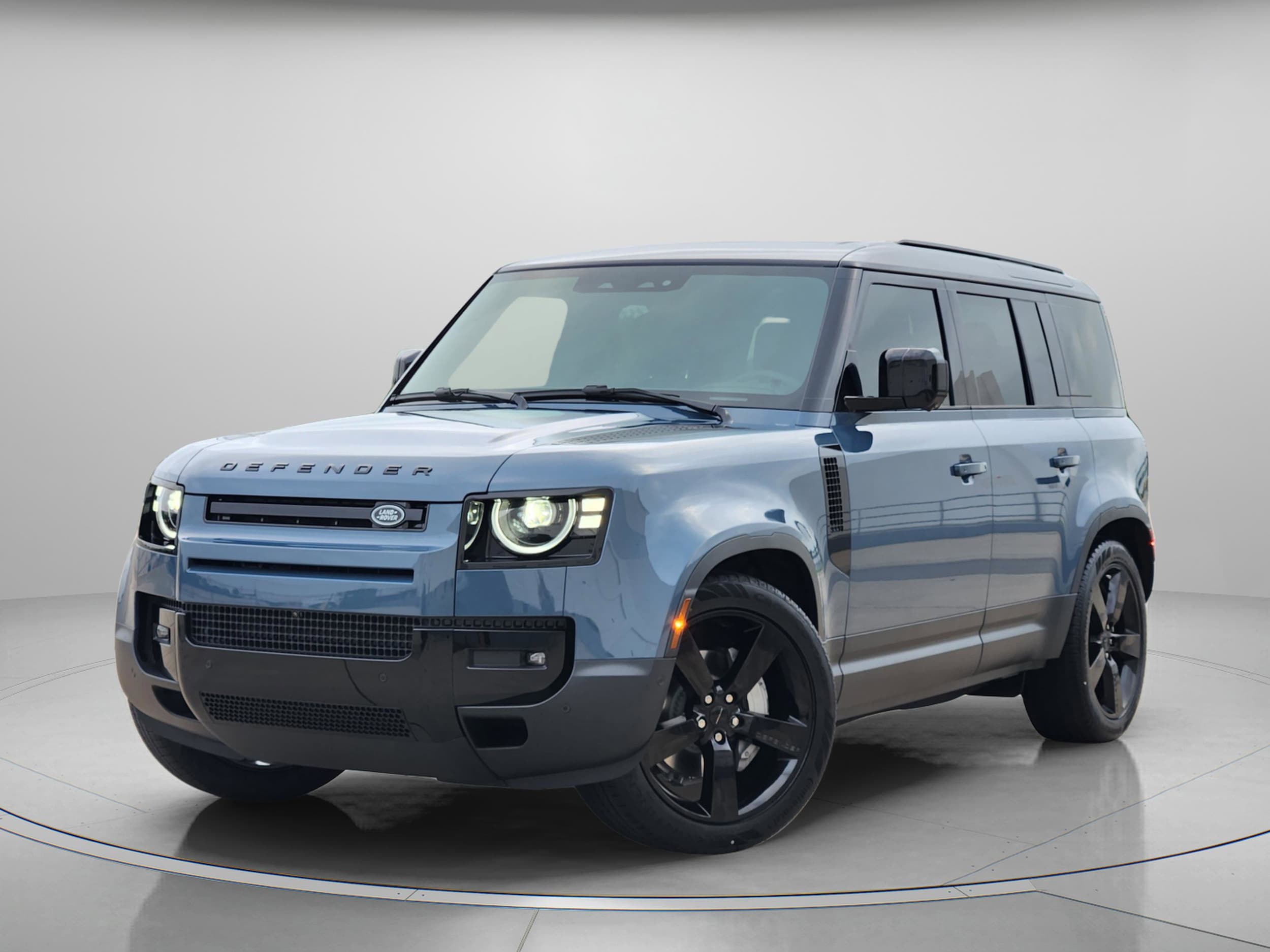 2026 Land Rover Defender 110 S P300's photo