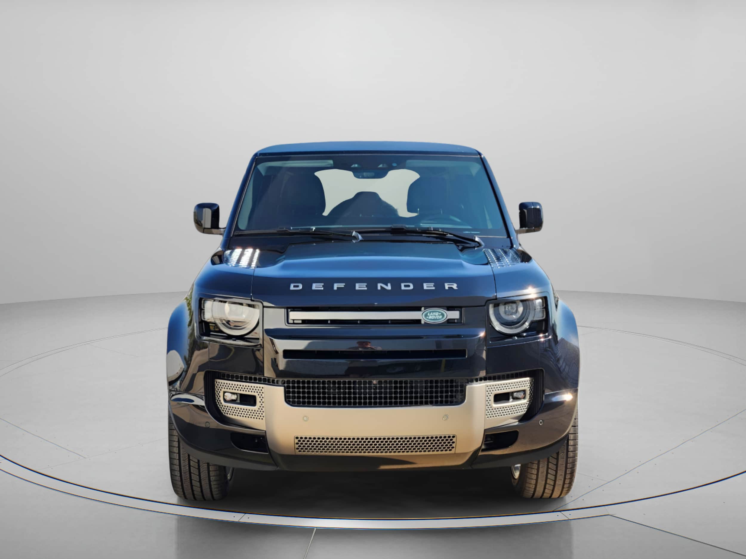 2025 Land Rover Defender X-Dynamic SE - Photo 6