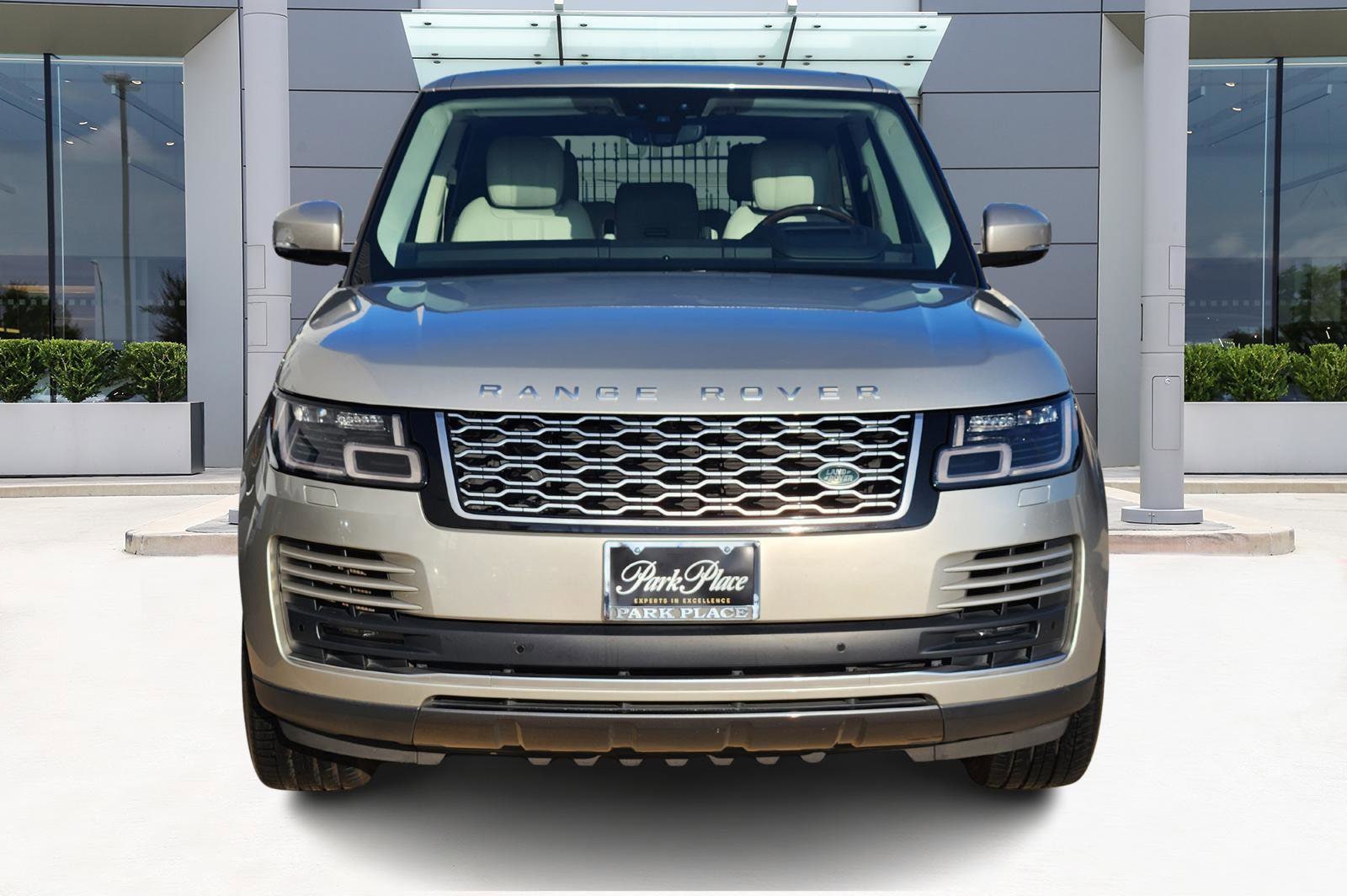 Used 2019 Land Rover Range Rover HSE with VIN SALGS2SV7KA518979 for sale in Dfw, TX