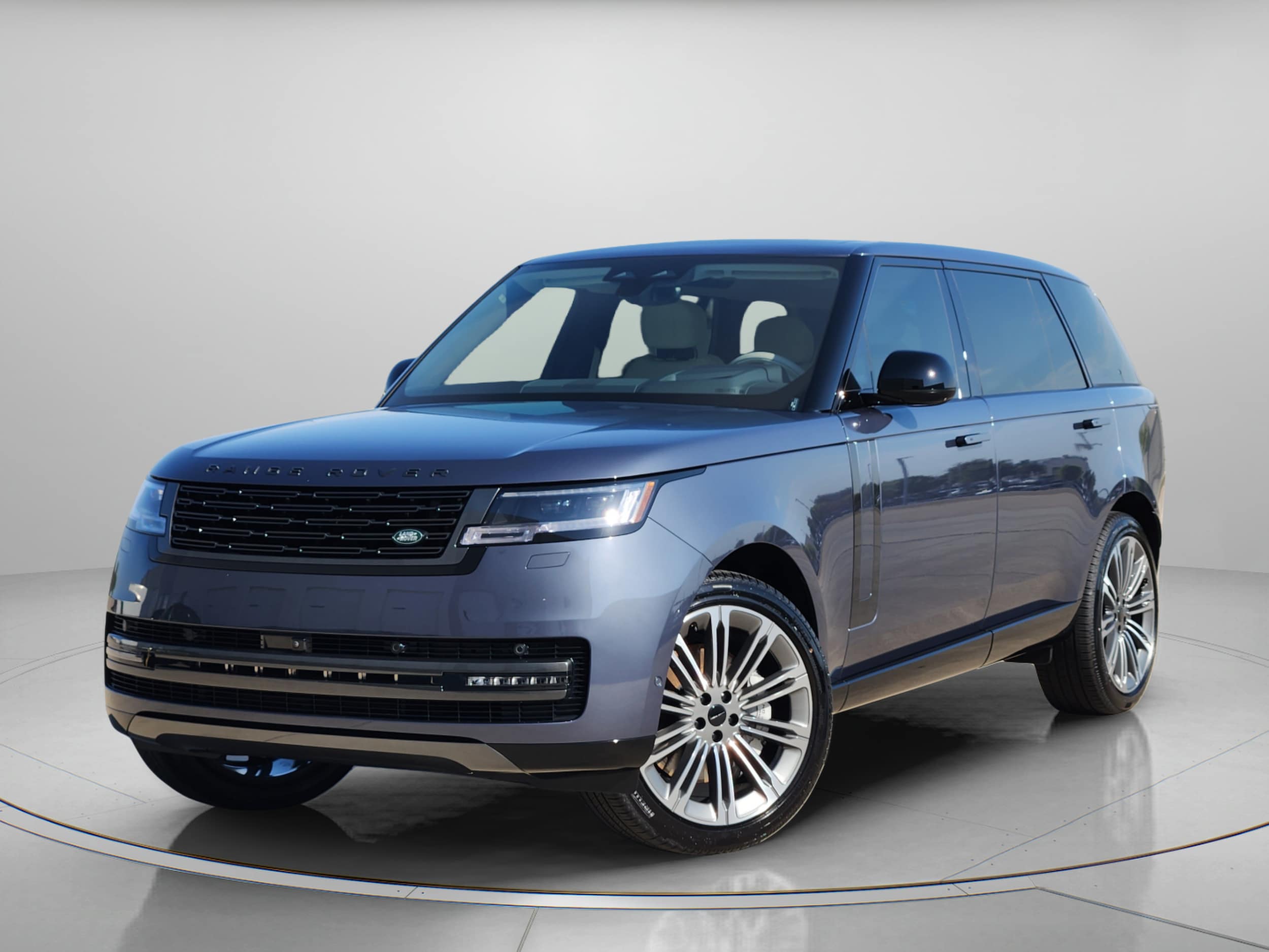 New 2026 Land Rover Range Rover SE LWB 7-Seats / V8