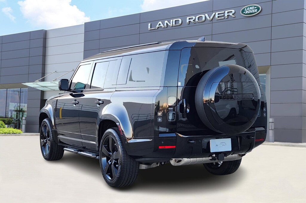 New 2026 Land Rover Defender 130 400PS X-Dynamic SE SUV