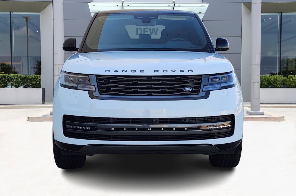 New 2025 Land Rover Range Rover SE SUV